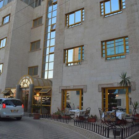 Capri Hotel Suites Amman Zewnętrze zdjęcie